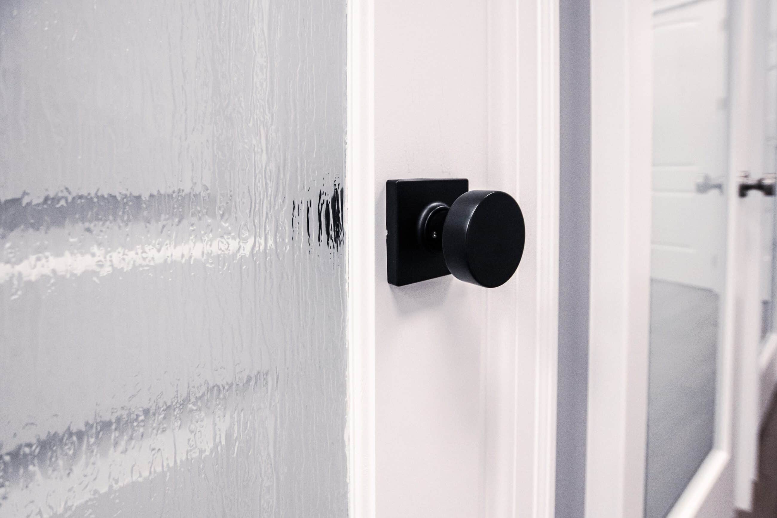 Which is better – door knobs or levers?