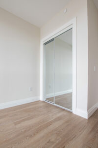 mirrored closet doors 