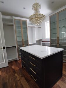 walk in closet with island 
